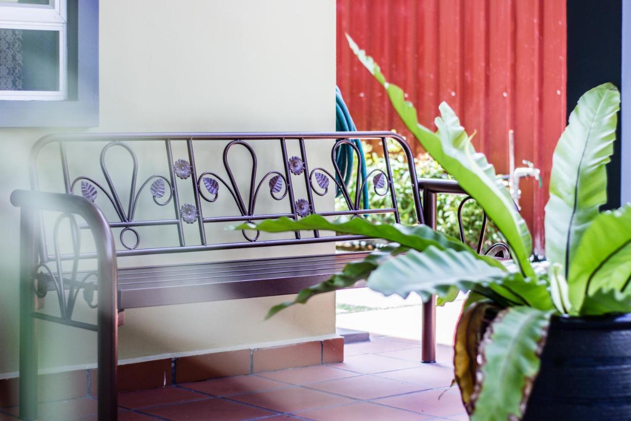 Explore 5Br Gardenhouse Retreats Butterworth Buitenkant foto